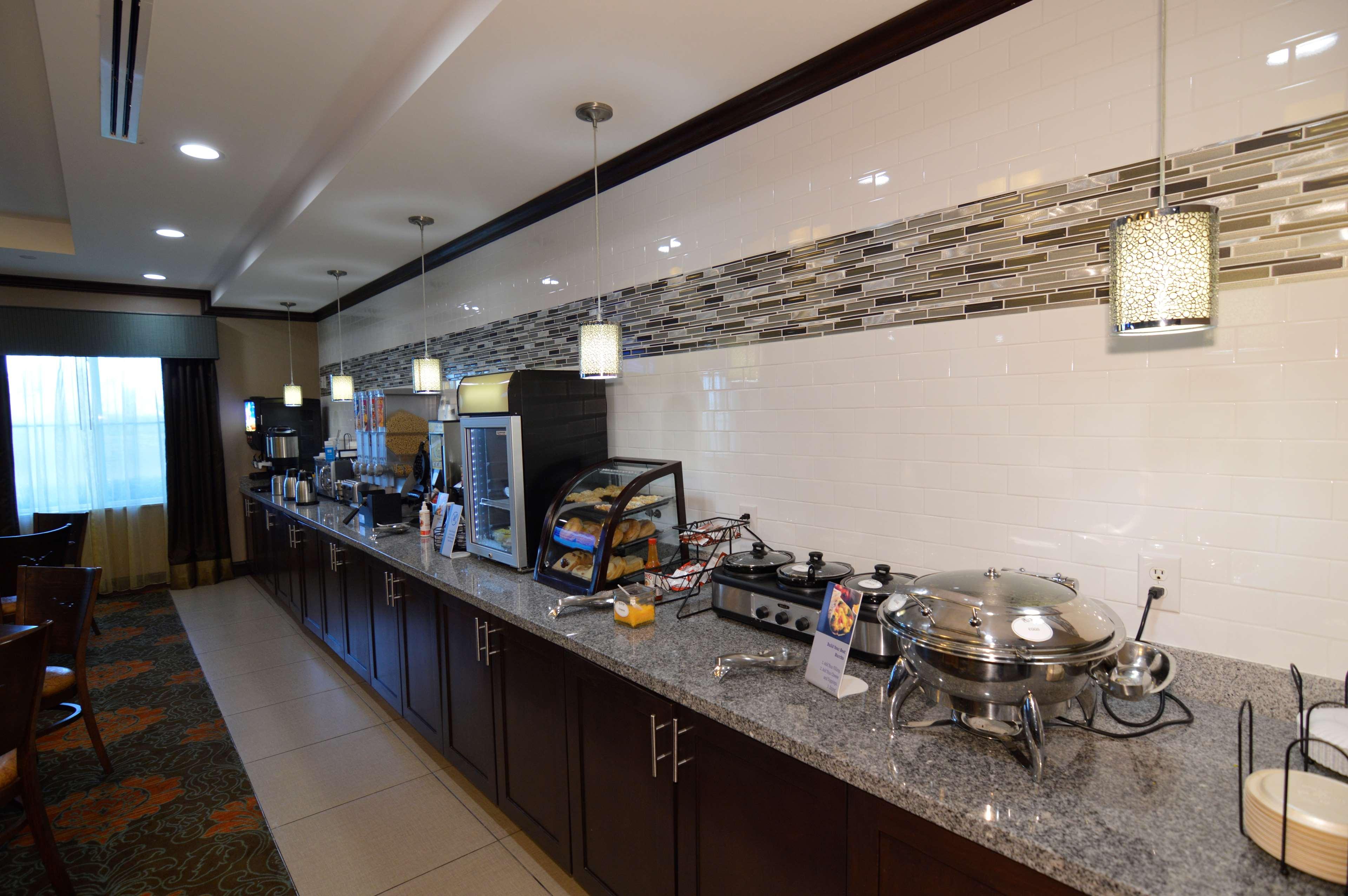 Best Western Plus Longhorn Inn&Suites Luling Exterior foto