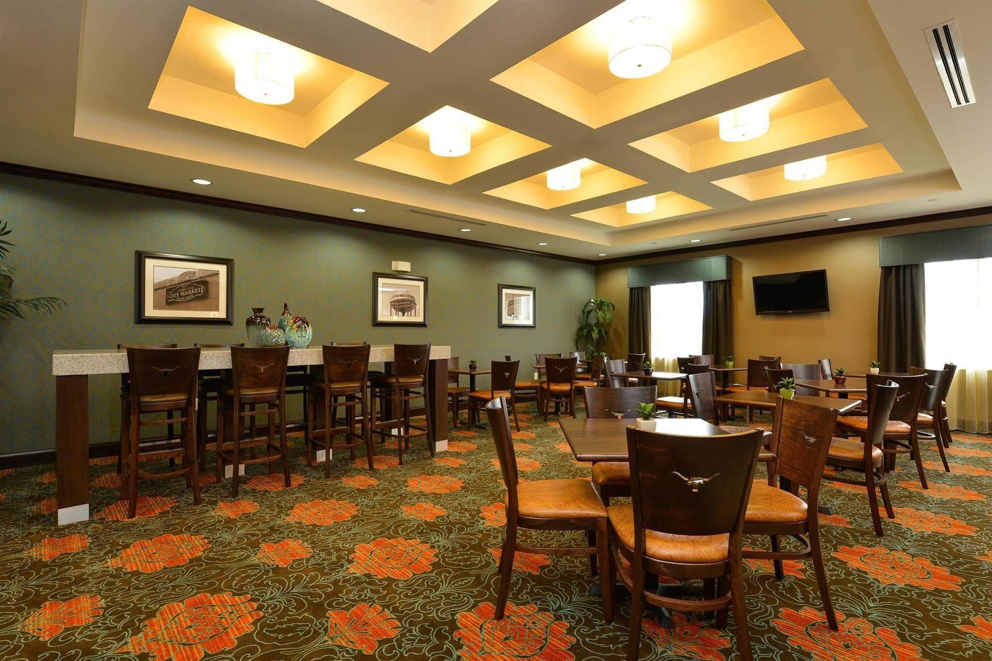 Best Western Plus Longhorn Inn&Suites Luling Exterior foto